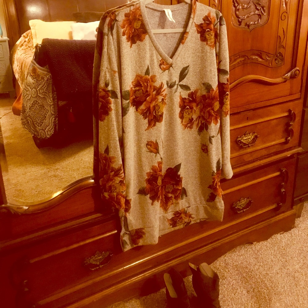Precious tunic sweater